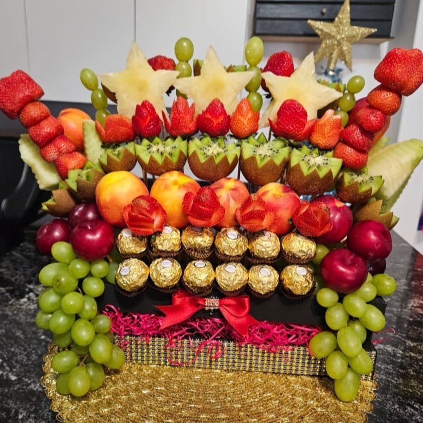 Arreglo frutal con ferreros frutyfer